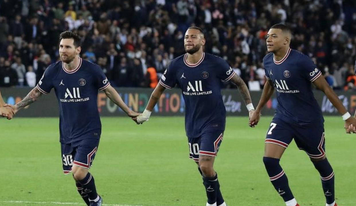 法甲新星争夺战：博格巴重返巅峰，登贝莱能否超越？